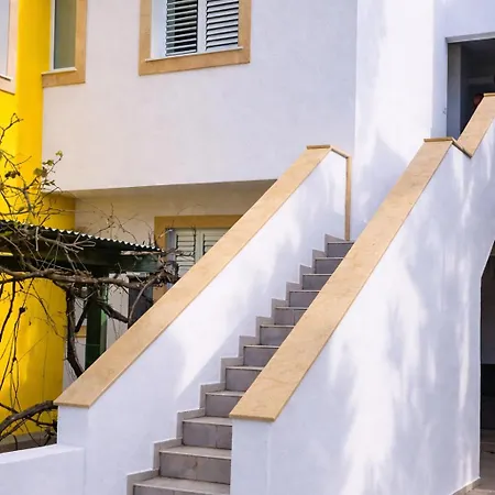 Apartament Modern Seaside Steps To The *