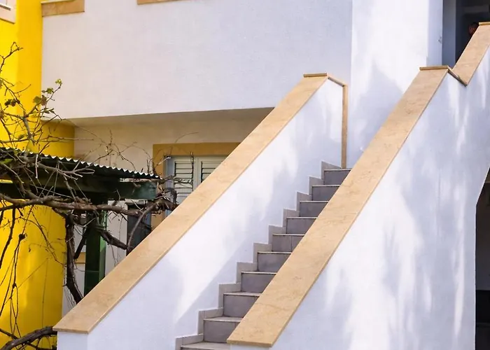 Apartament Modern Seaside Steps To The *