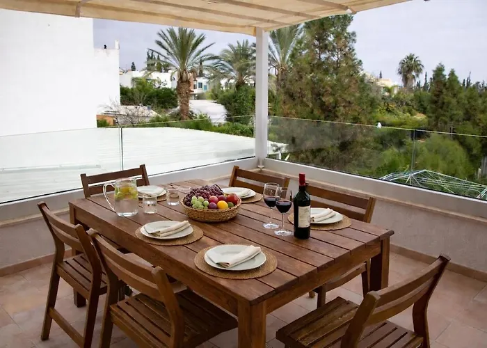 Modern Seaside Steps To The Διαμέρισμα Περβόλια